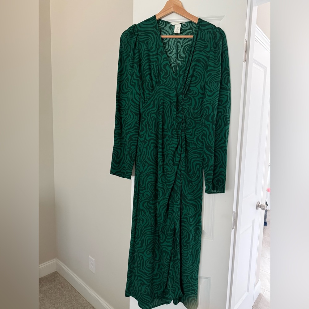 H&M Green Swirl Print Maxi Dress